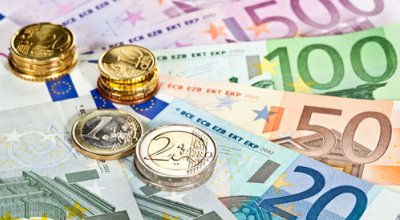 11c shutterstock-money-104533877-XX.jpg