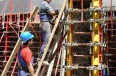 Zamestnanosť v stavebníctve SR klesá od septembra 2009